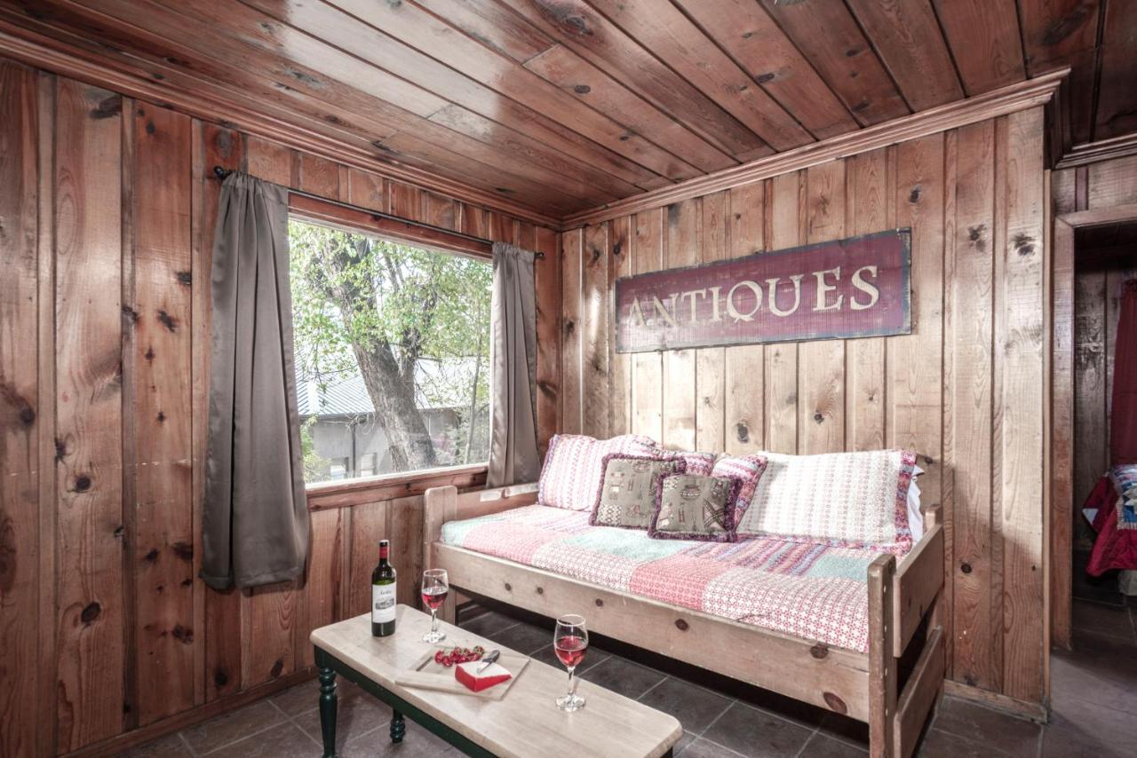 Cozy Cabin, 2 Bedrooms, Fireplace, Midtown, Sleeps 5 Руідозо Екстер'єр фото