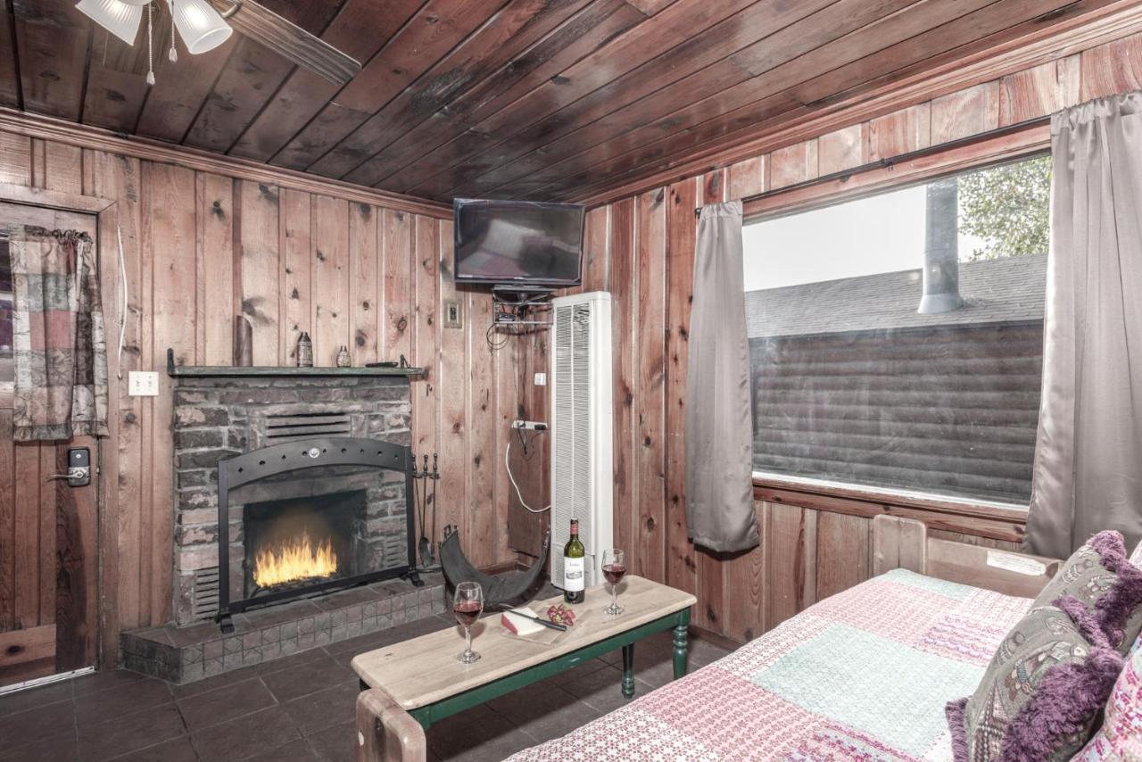 Cozy Cabin, 2 Bedrooms, Fireplace, Midtown, Sleeps 5 Руідозо Екстер'єр фото